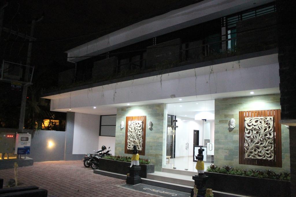 Rabasta Mahayana Kuta Hotel Bali Extérieur photo